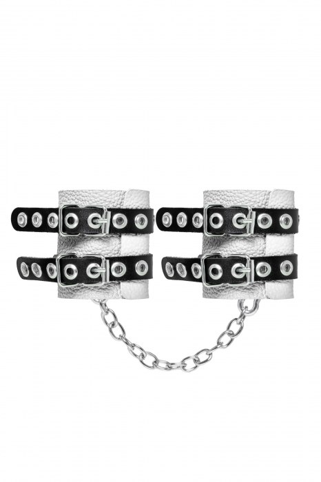 Бело-черные наручники с двумя ремешками и люверсами - Pecado - купить с доставкой в Ижевске